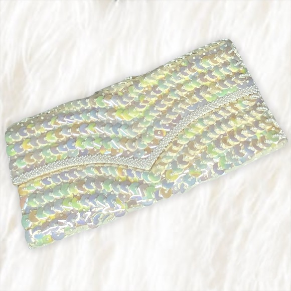 Vtg. Bags by Debbie | 1960’s Hand-beaded Satin Evening Clutch. - Picture 1 of 10